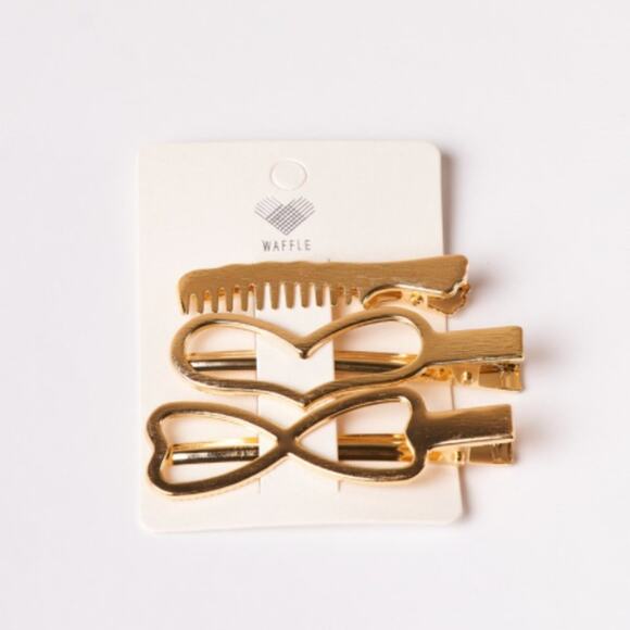Gold Heart Shaped Clips - Set of 3 - Picture 4 of 6